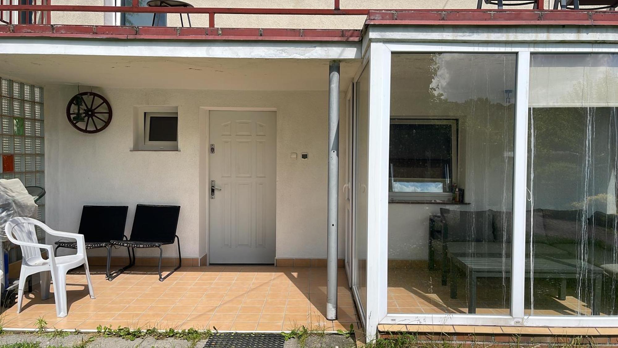 Kwatera Przed Remontem Bez Zlewu W Czesci Kuchennej Lazienka Przed Remontem Gdynia Exterior foto